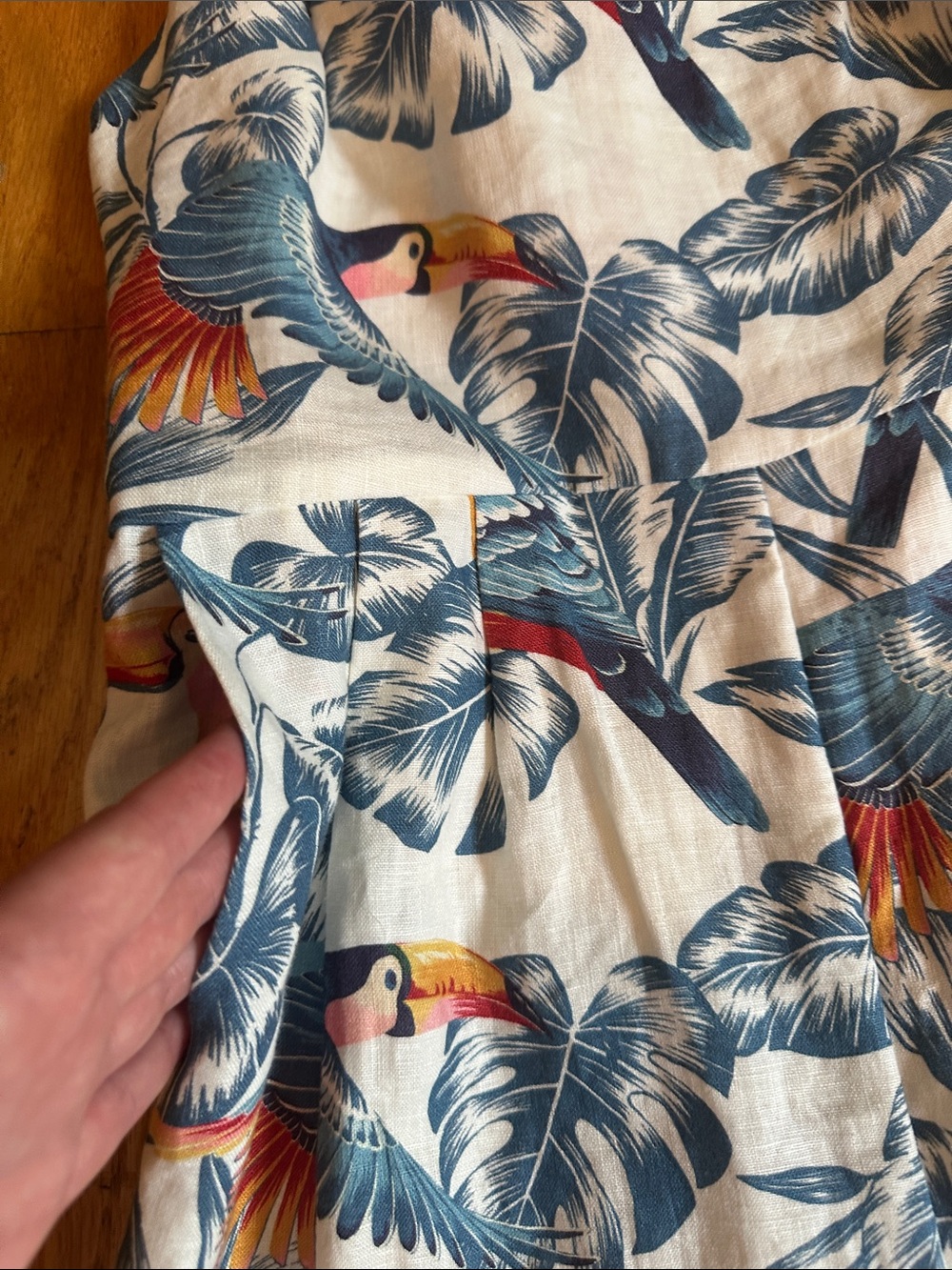 NWT FARM RIO Flying Toucans Crossed Back Frilled Jumpsuit - Size Large - Picture 7 of 8